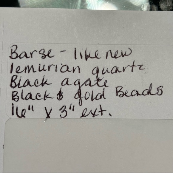 Barse lumerian quarts with black stones and gold beads necklace - Picture 6 of 6